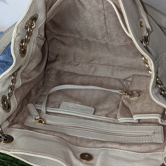 Michael Kors Ivory Leather Purse Gold Metal Chain Shoulder Bag Jet Set Tote Crea - Picture 7 of 15